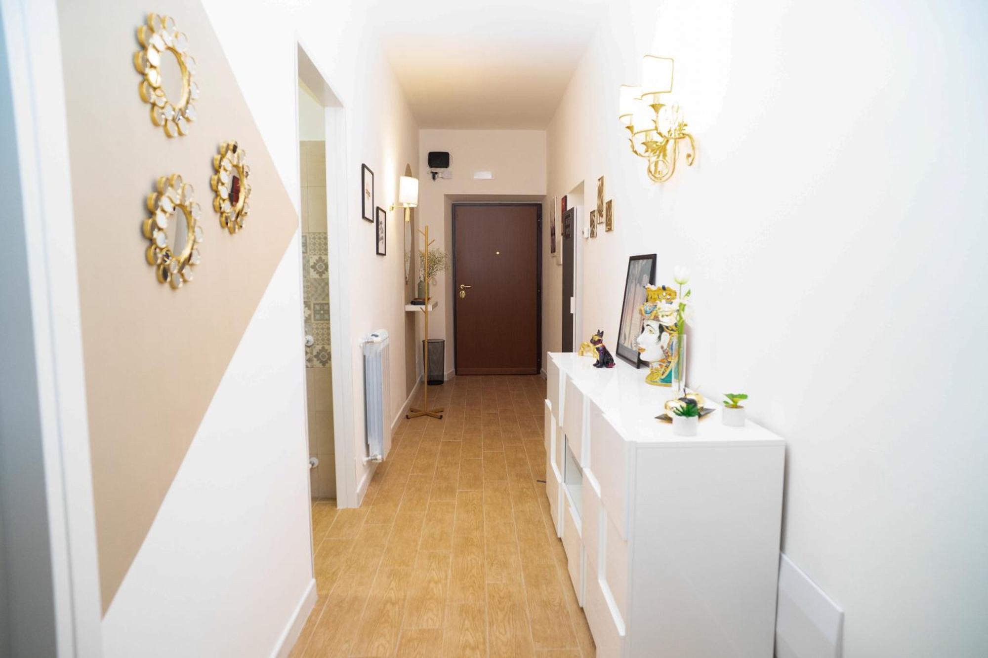 Comfort And Metro 2 Steps Away, Perfect For 3 Guests Appartamento *
