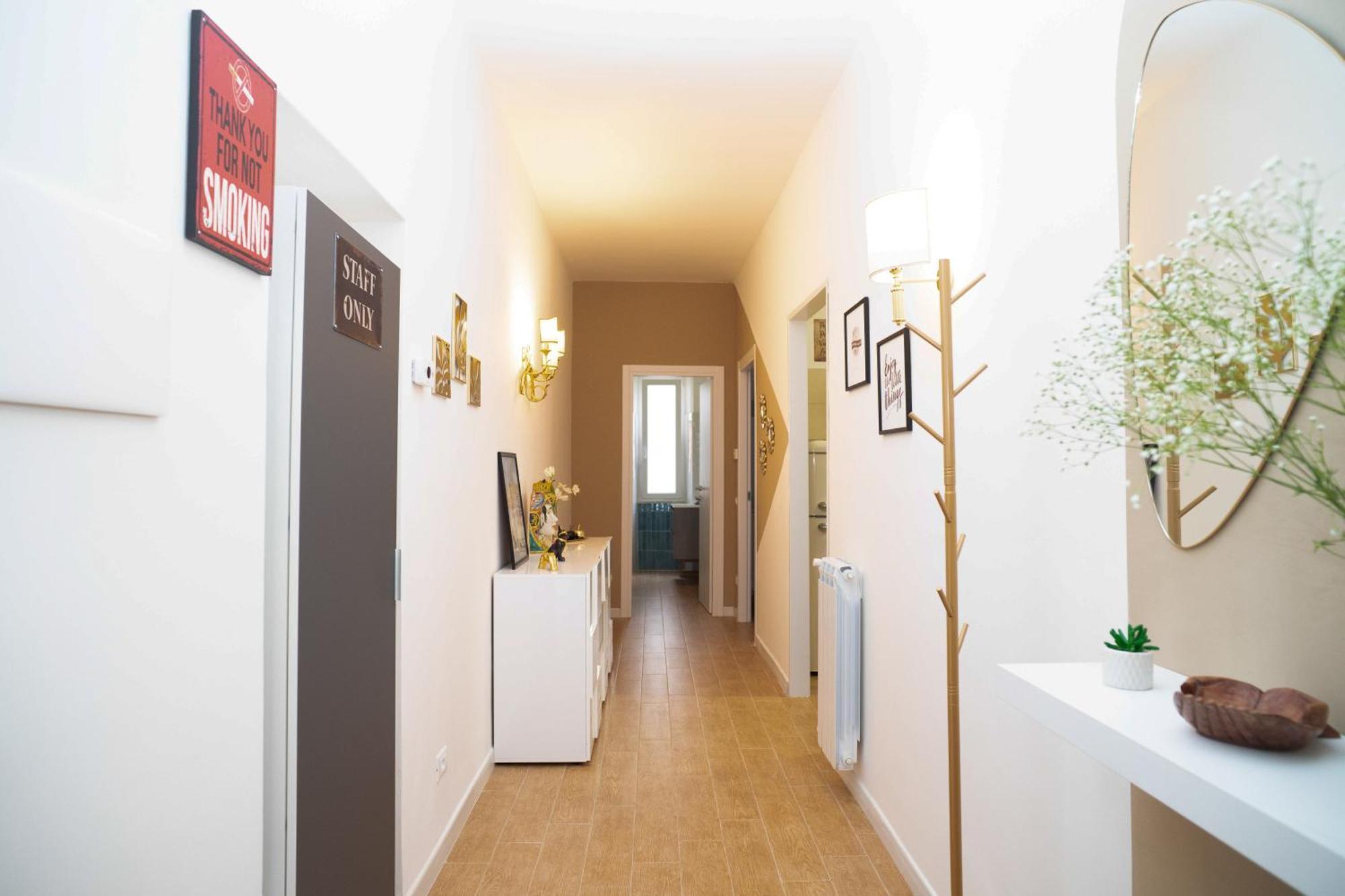 Comfort And Metro 2 Steps Away, Perfect For 3 Guests Appartamento *